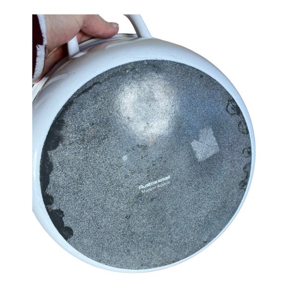 Austria Enamel Soup and Skillet Pans - Picture 10 of 11